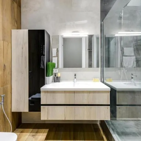 Designer Hotel *